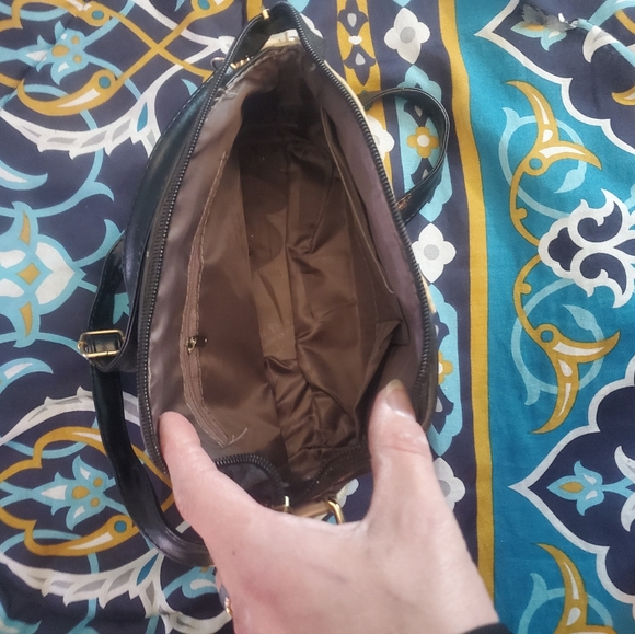 Used purses - Picture 4 of 4